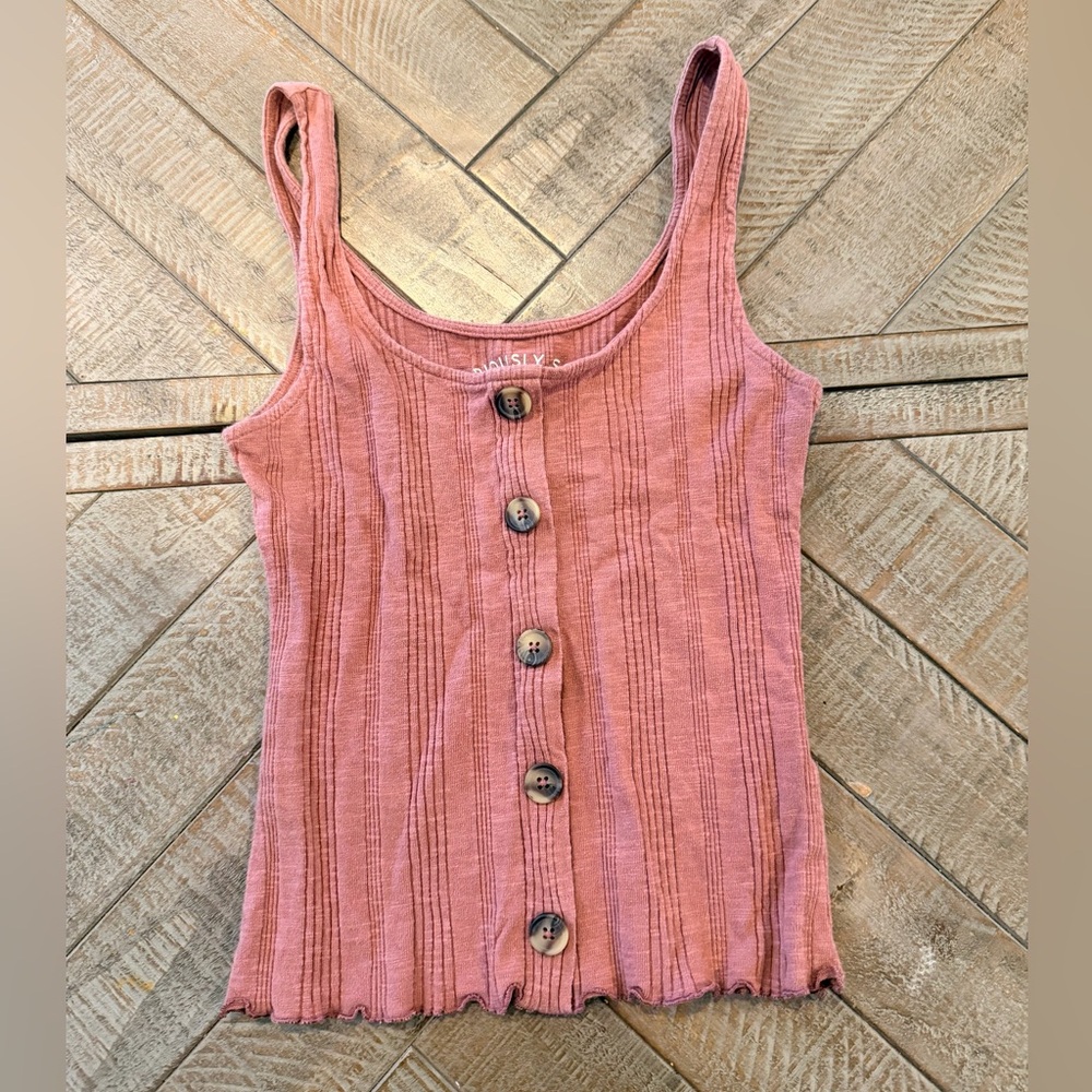 Daisy Women's Pink Button-Up Tank Top